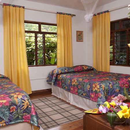 Forres Park Hotel Кингстон Экстерьер фото
